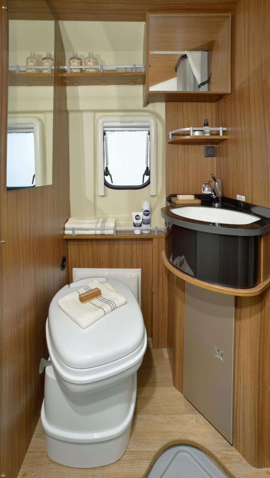 Интерьер Globecar Globescout Style 2014 года  (фото 2 из 6)